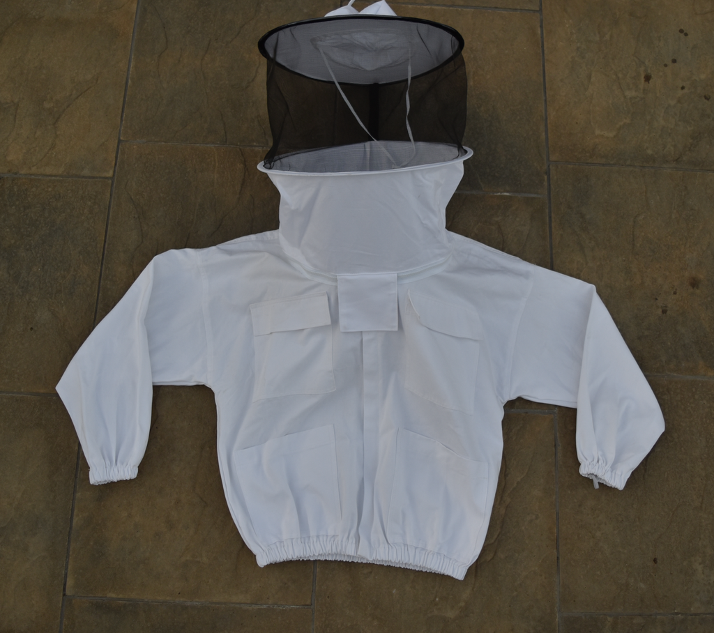 MEDIUM WHITE SOLID JACKET WITH ROUND HAT