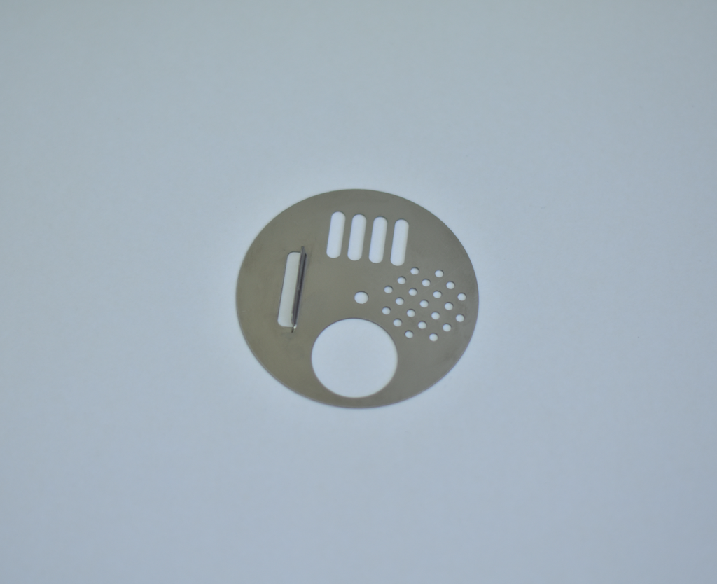SMALL STAINLESS STEEL BEEHIVE ENTRY DISC