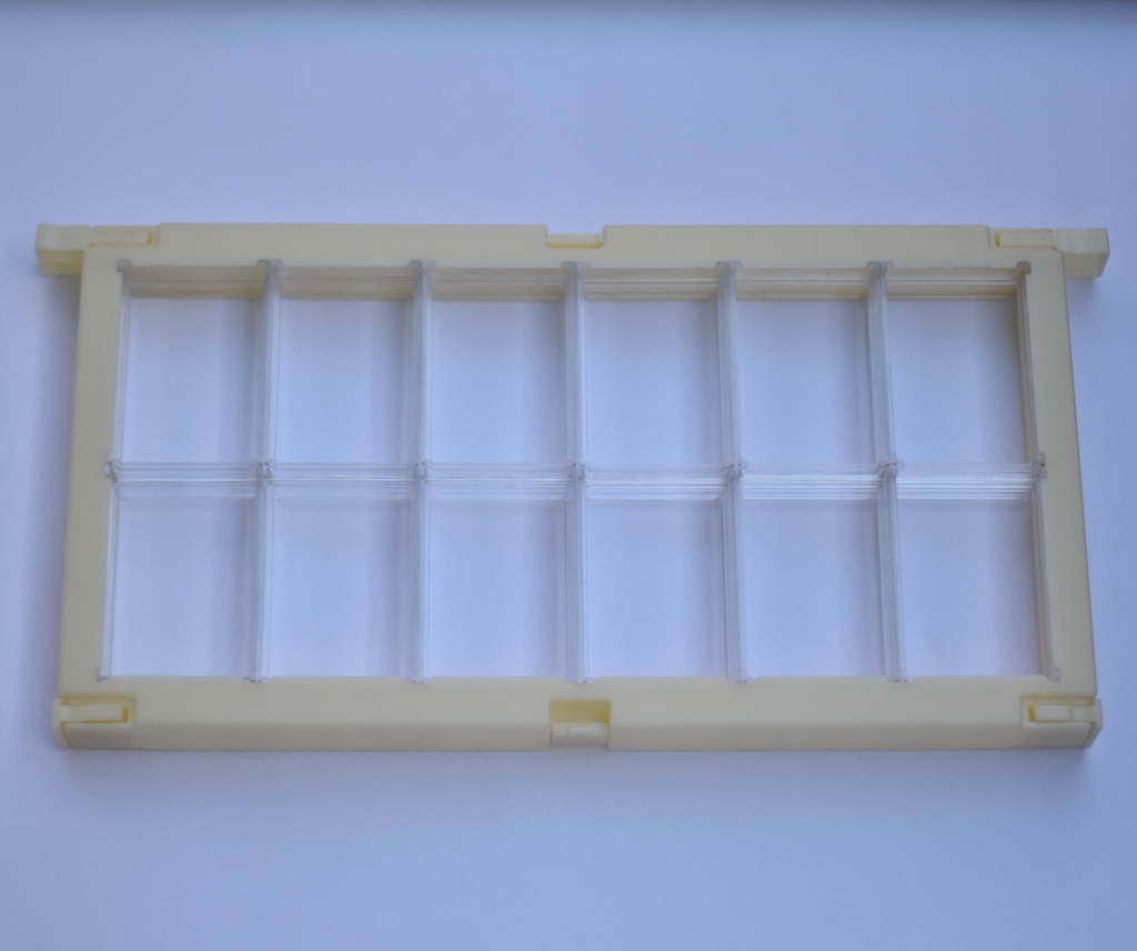 FRAME FOR COMB HONEY – KIT WITH 12 CASSETTES