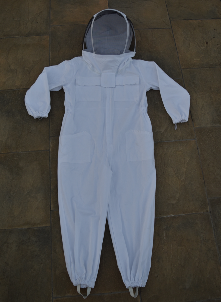 2XL WHITE SOLID SUIT WITH FENCING HAT