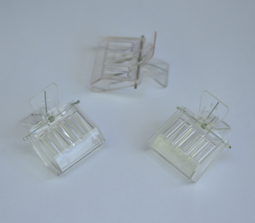 [A0825] QUEEN CATCHER CLIP