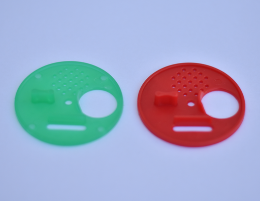 [A1085] SMALL PLASTIC BEEHIVE ENTRY DISC - 2 ½ IN DIAM – 1IN OPENING