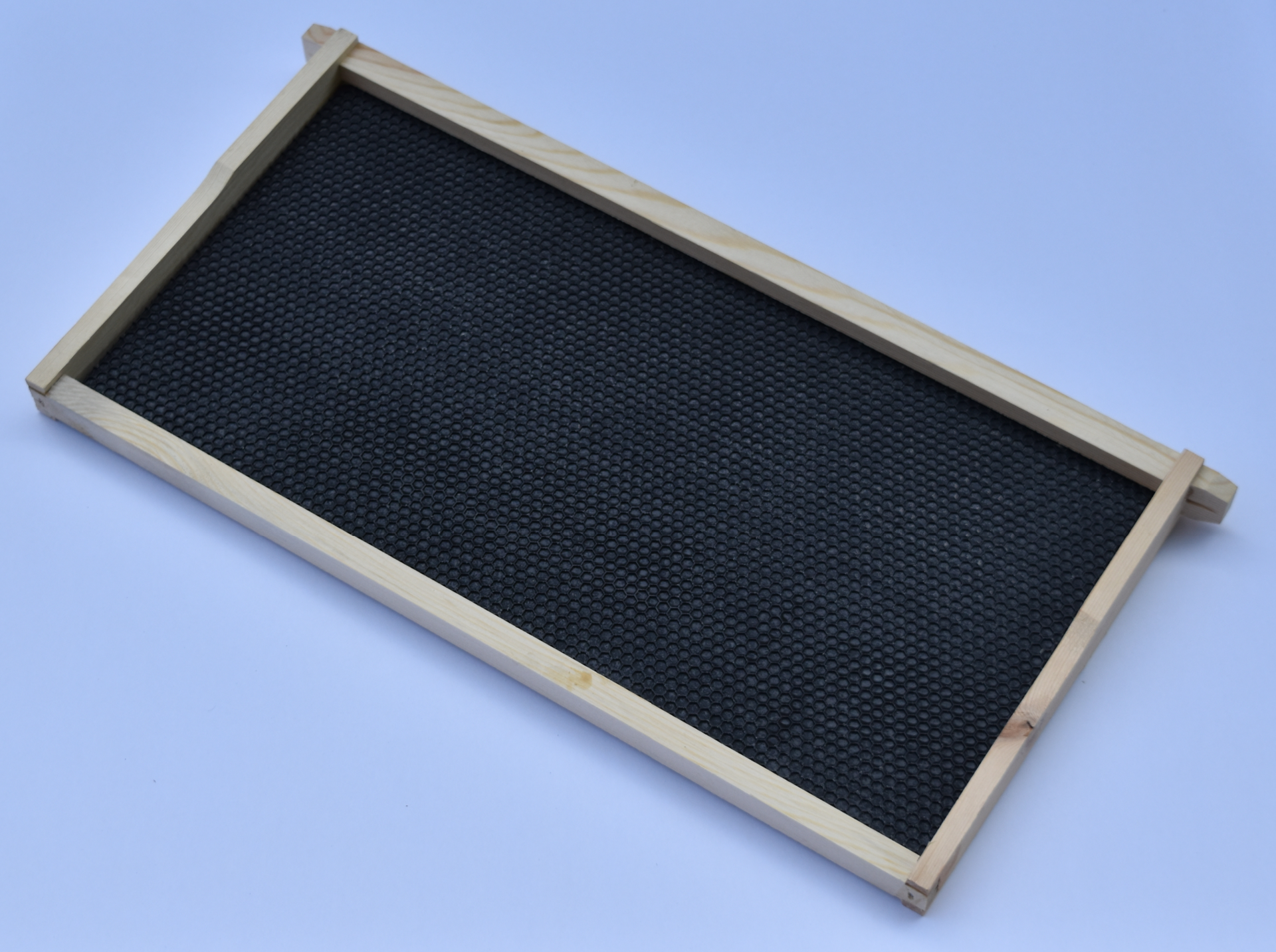 DEEP WOOD FRAME WITH BLACK PLASTIC FOUNDATION WAXED – AS – 10PK | Bella's  Hives, image size:1920x1433