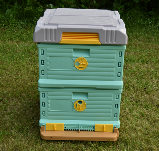 [A2084] INSULATED BEEHIVE SET - 2 DEEP – ASSEMBLED – INCLUDES ASSEMBLED FRAMES AND FOUNDATIONS