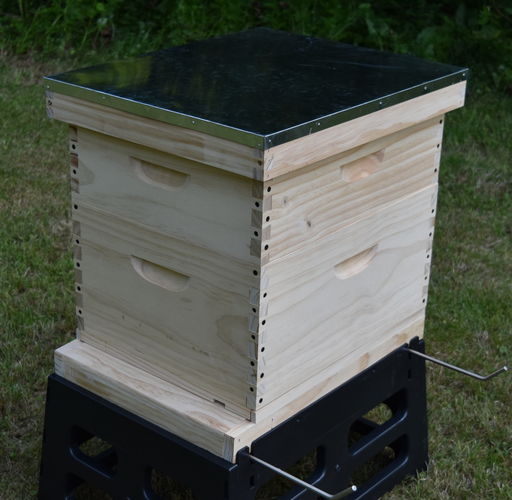 [A2108] BEEHIVE SET - 1 DEEP AND 1 MEDIUM – UNASSEMBLED – NO FRAME