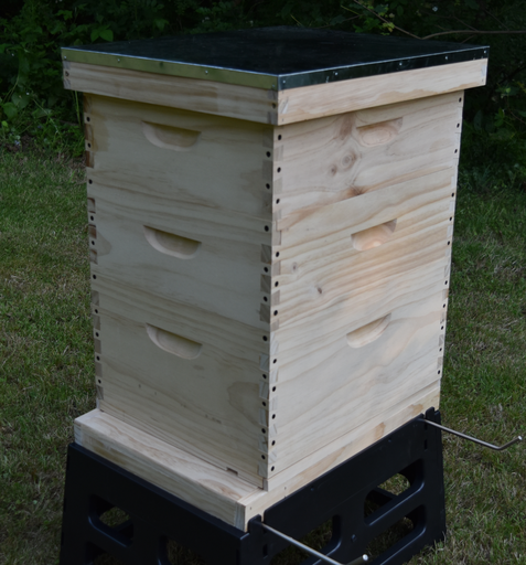 [A2109] BEEHIVE SET - 1 DEEP AND 2 MEDIUM – UNASSEMBLED – NO FRAME