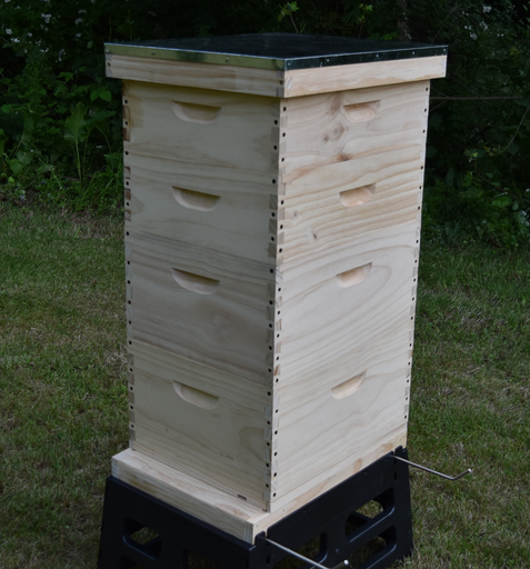 [A2112] BEEHIVE SET - 2 DEEP AND 2 MEDIUM – UNASSEMBLED – NO FRAME